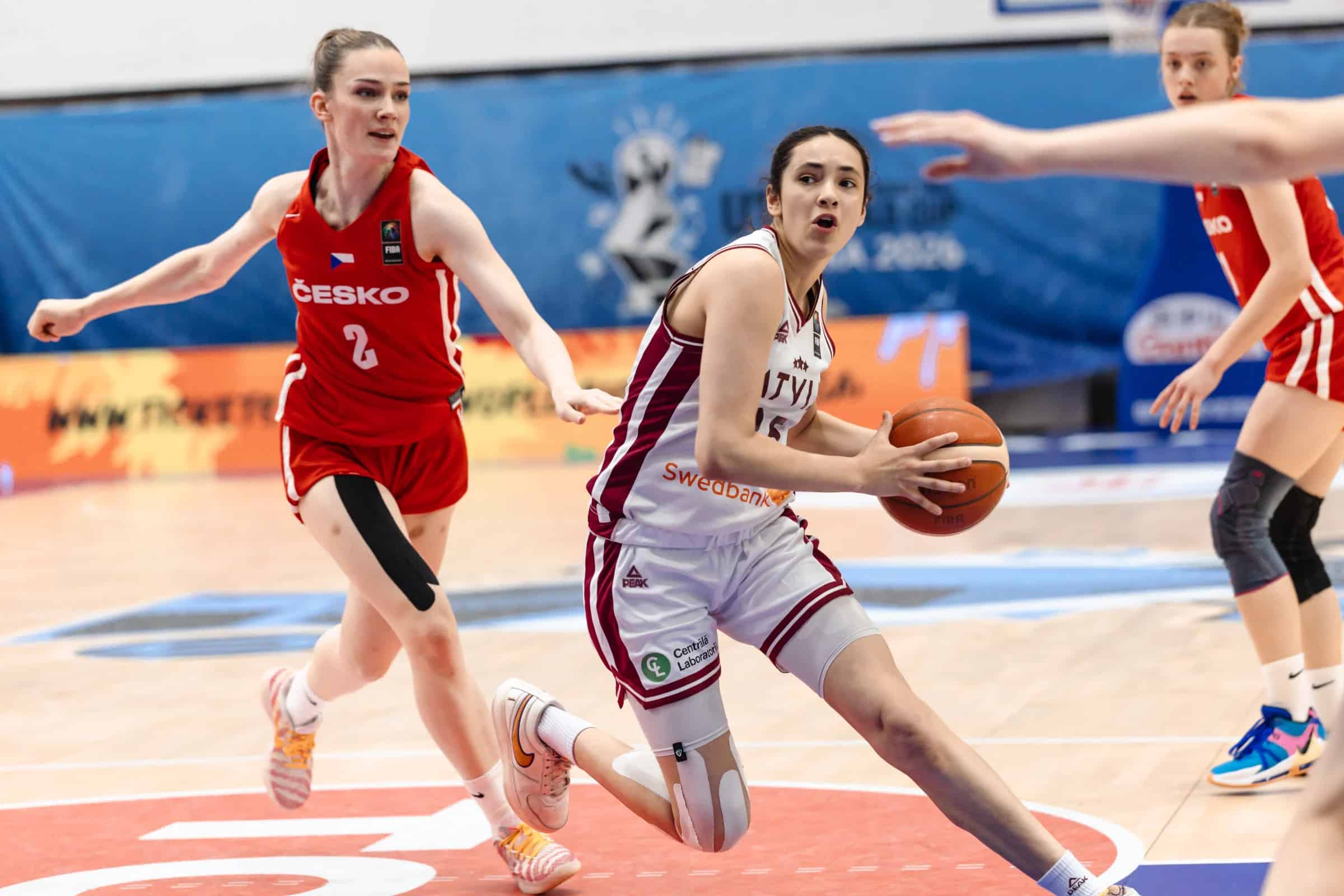 Šarlote Skrebele U17 Pasaules kausā spīdoši iekļūst rezultatīvāko spēlētāju TOP 10, Latvija finišē 11. vietā