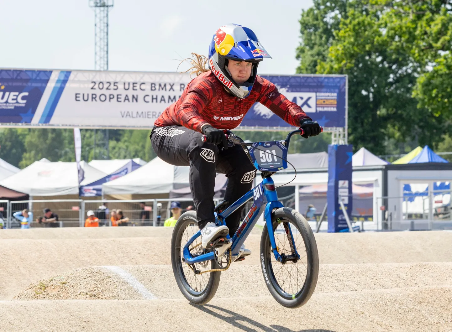 Veronika Monika Stūriška Izcīna Vēsturisku Sudrabu Pasaules Čempionātā BMX U23 Grupā Austrālijā