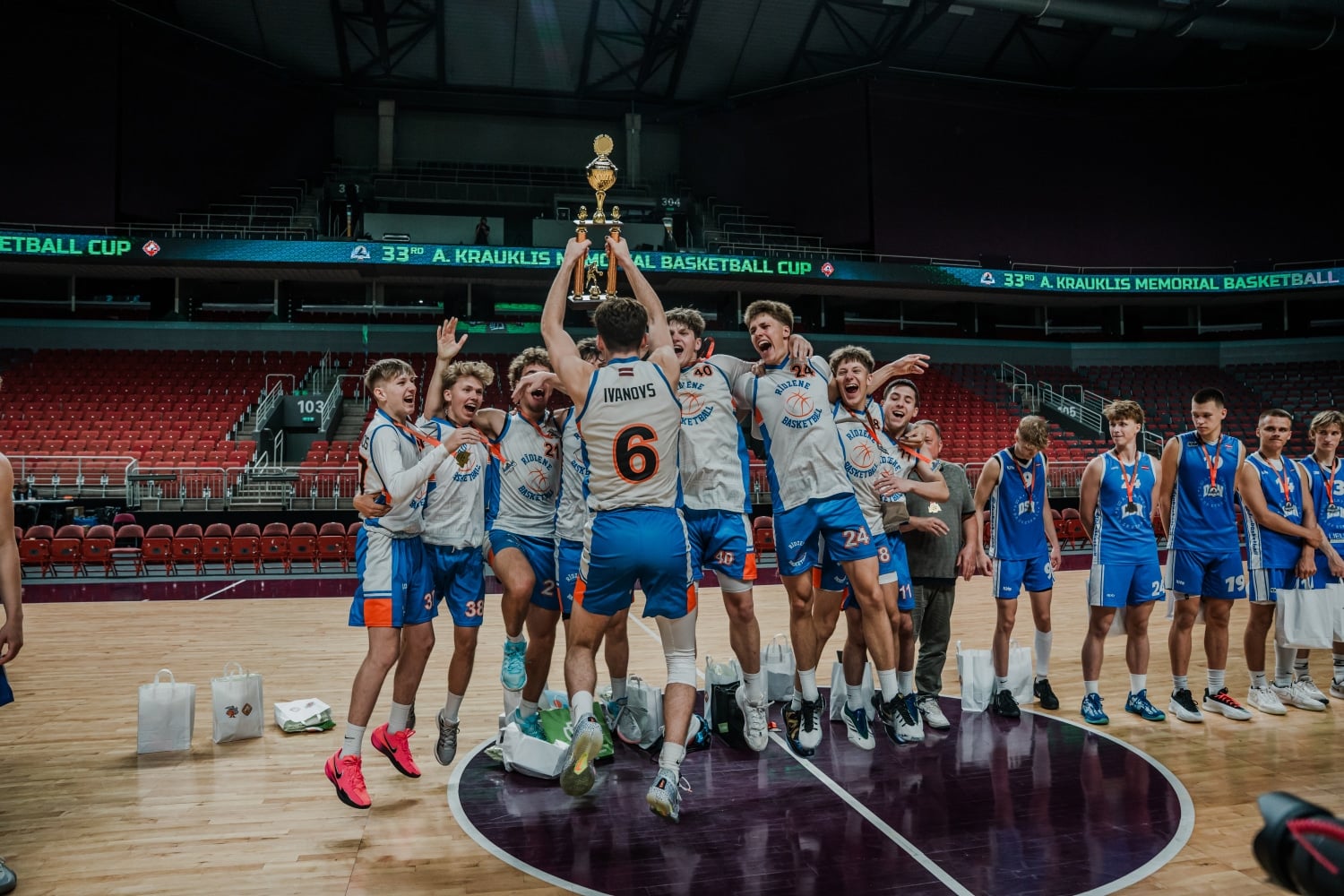 Alfrēda Kraukļa basketbola turnīrs 2026: Komandu skaita rekords un jauna mobilā lietotne AKCUP