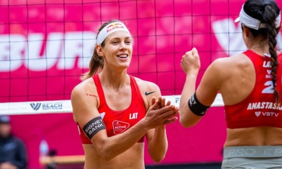 Pārsteidzošs pavērsiens Hamburgā: Graudiņa/Samoilova bez spēles nodrošina vietu “Elite 16” pusfinālā