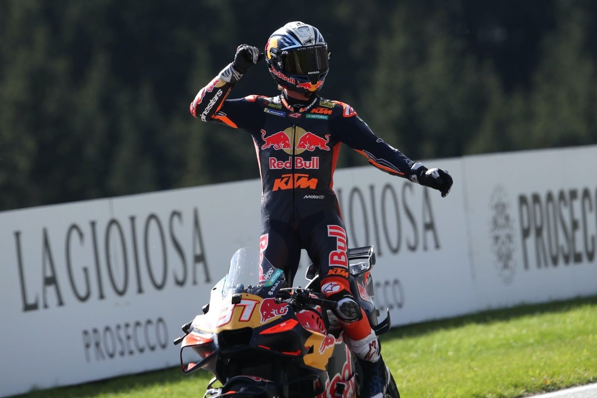 Acosta izcīna pirmo uzvaru MotoGP Austrijas GP