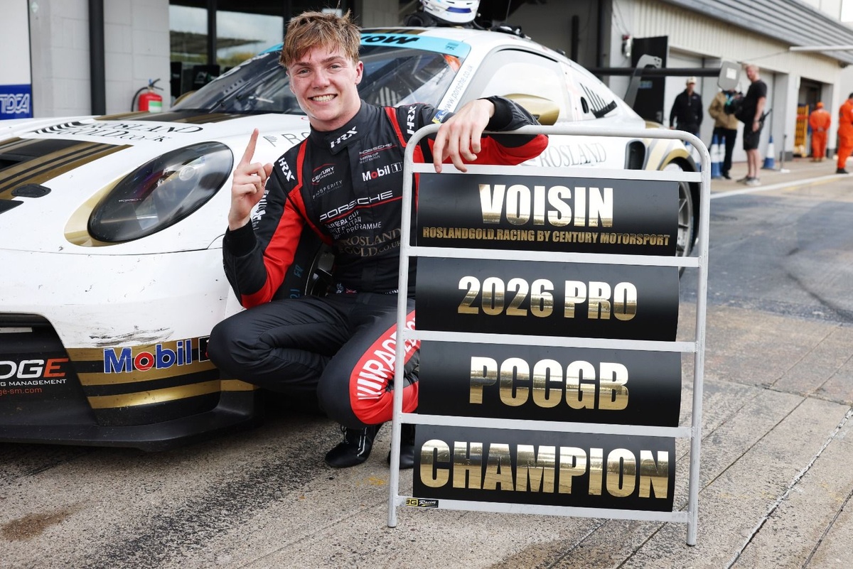 Callum Voisin izcīna Porsche Carrera Cup GB titulu pirms sezonas noslēguma
