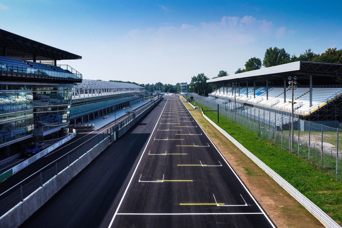 F1 braucēji Monzā cer uz aizraujošu, bet enerģiju taupošu sacensību