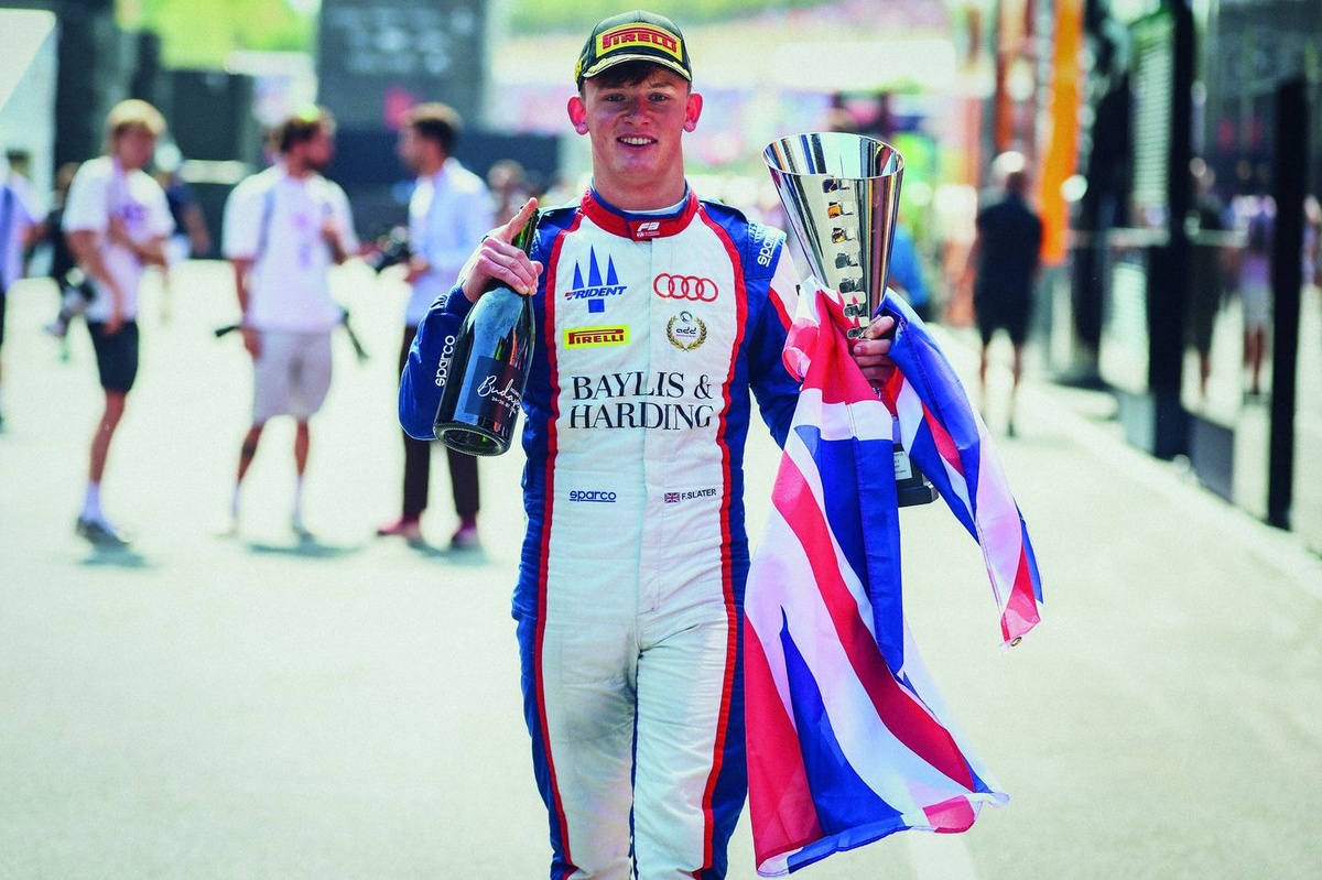 Freddie Slater pāriet uz Formula 2 ar Invicta Racing 2027. gadā