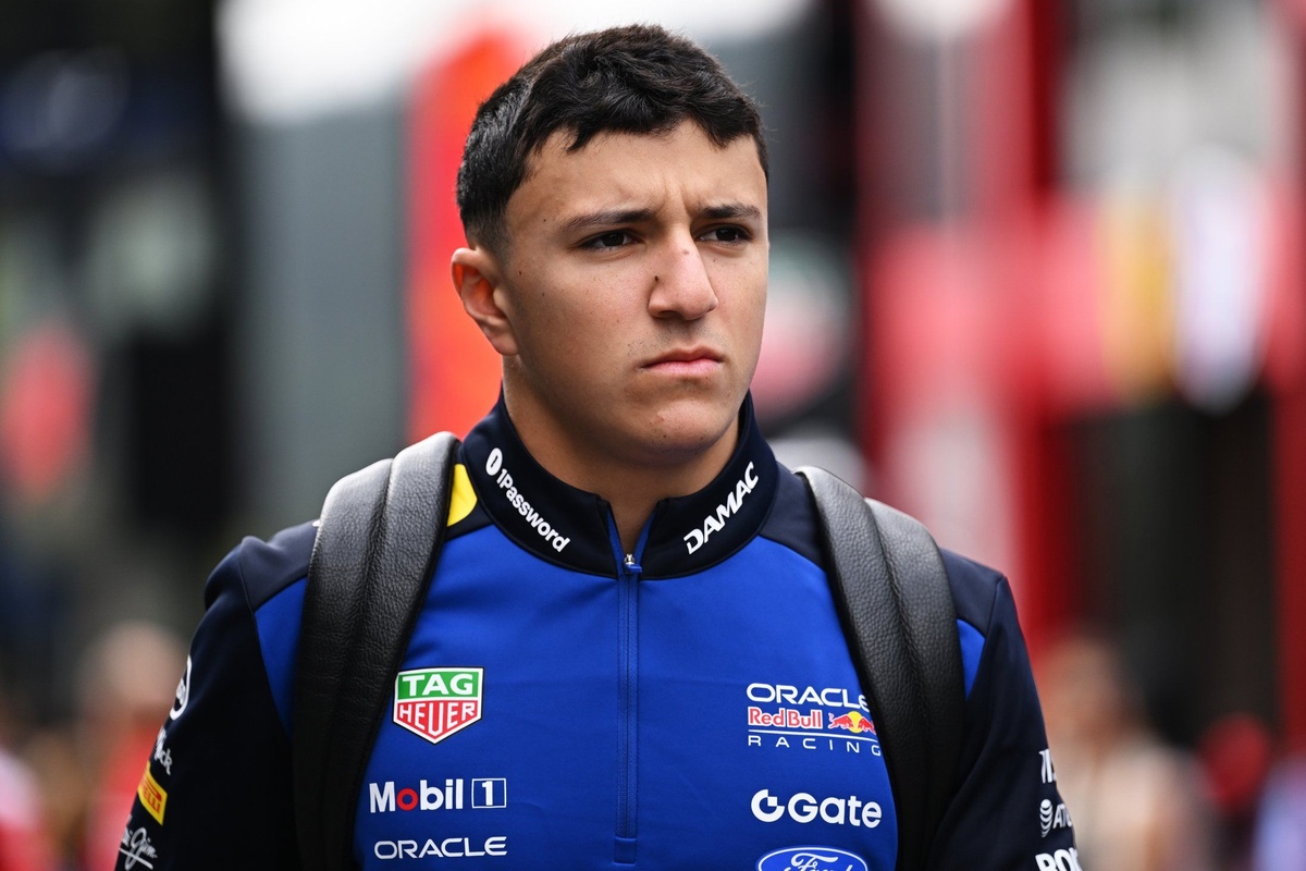 Hadjar atgriežas Red Bull komandā Azerbaidžānas GP pēc traumas atveseļošanās