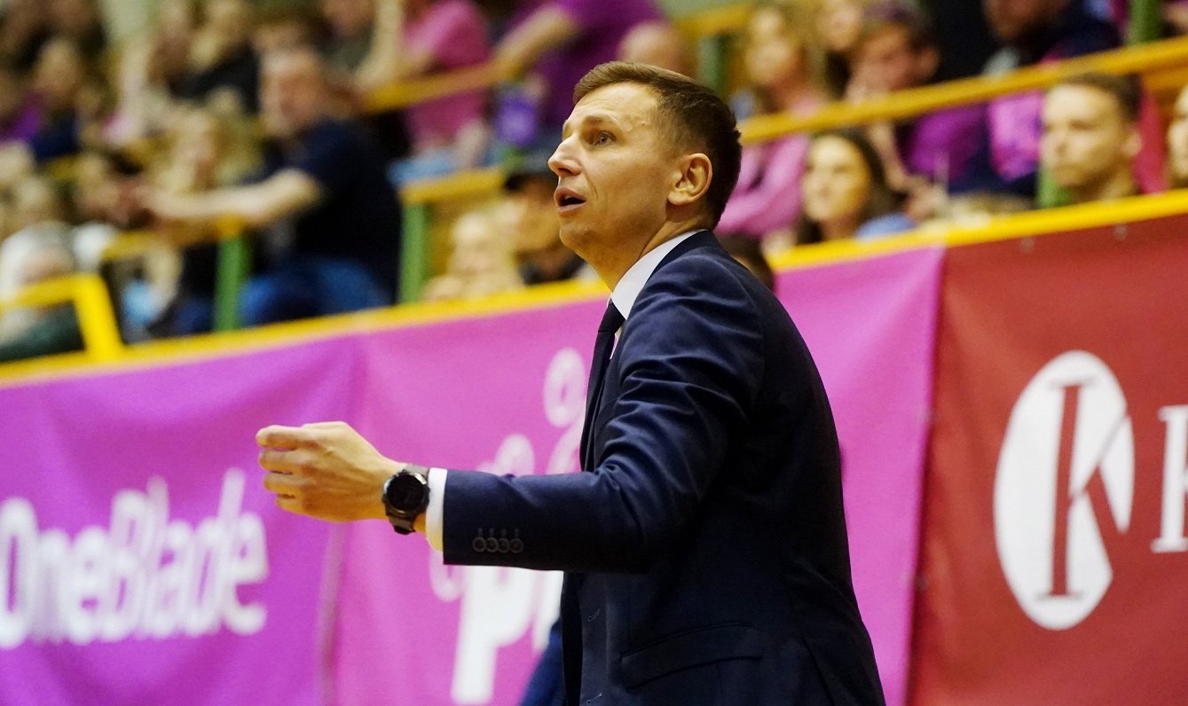 Pirma trofeja – Mazurs Dienvidkorejas izlasi aizved līdz triumfam Āzijas spēlēs