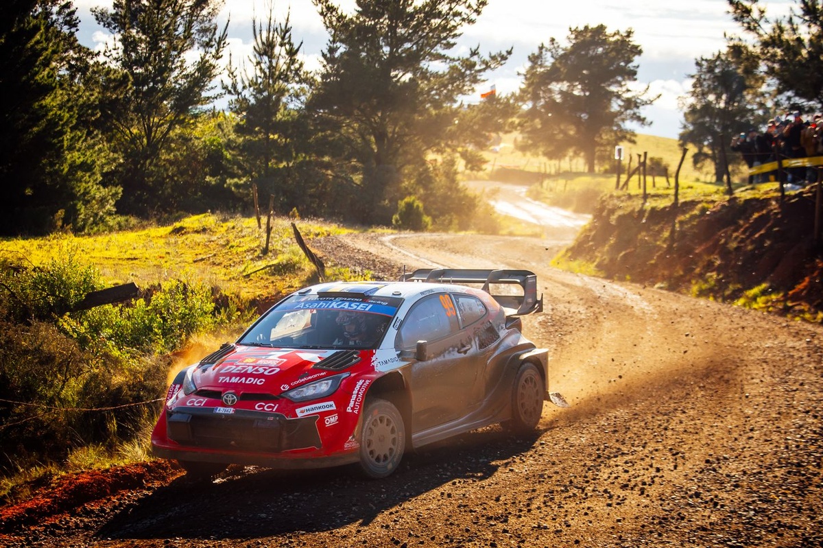 Solbergs saglabā vadību WRC Čīlē, Neuville un Armstrong piedzīvo apvērsumus