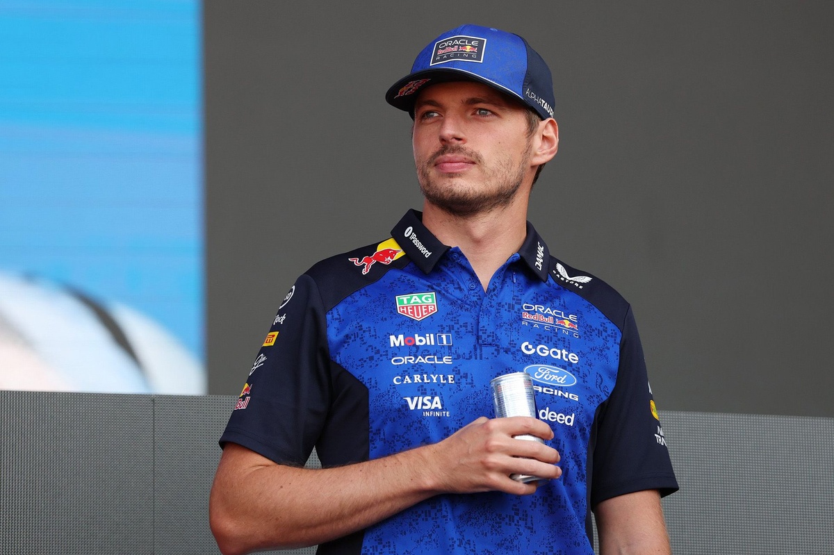 Verstappen atklāj problēmas ar Red Bull RB22 automašīnu