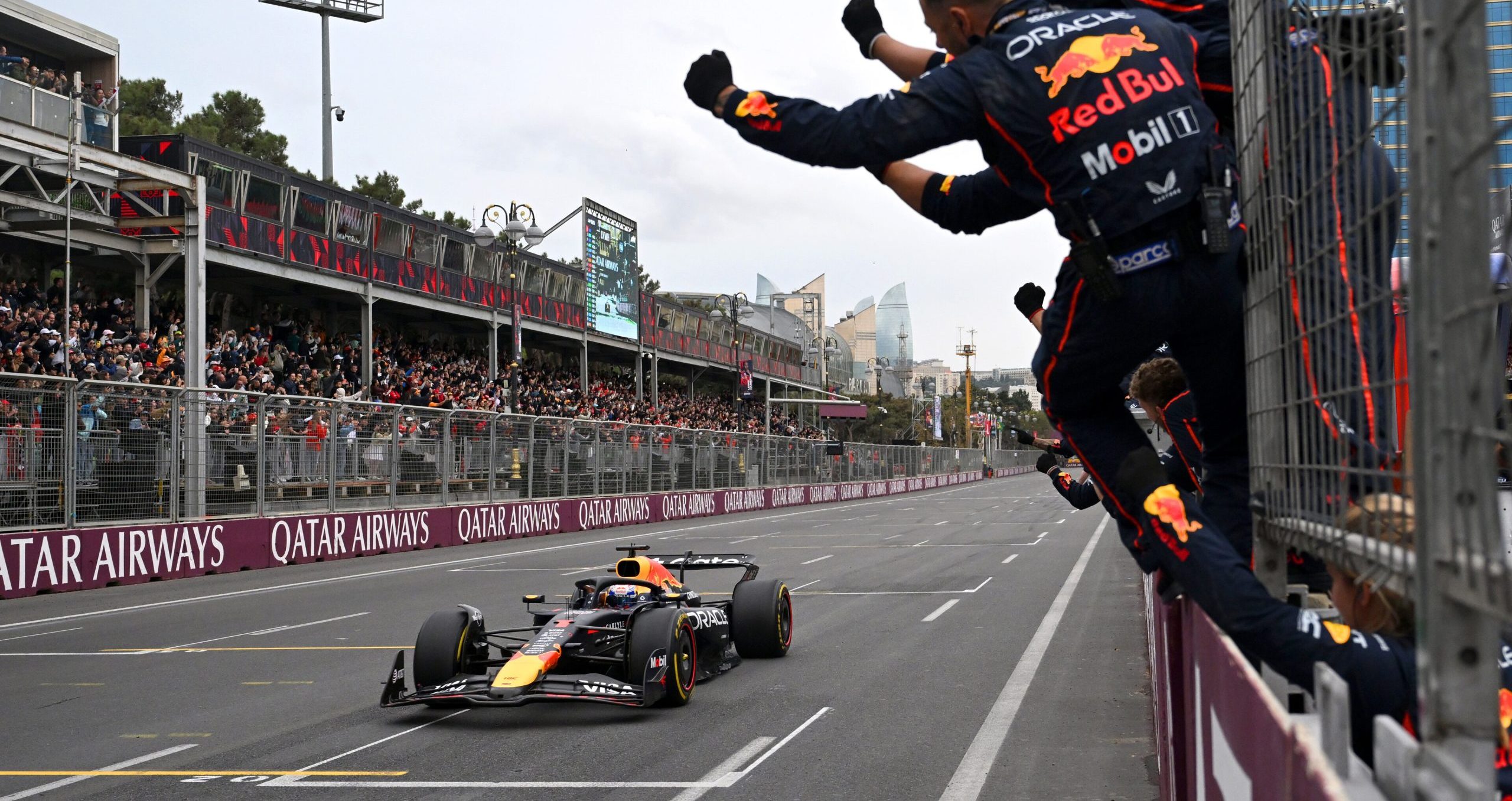 Verstappen atklāj Red Bull dzinēja problēmu iemeslus Baku