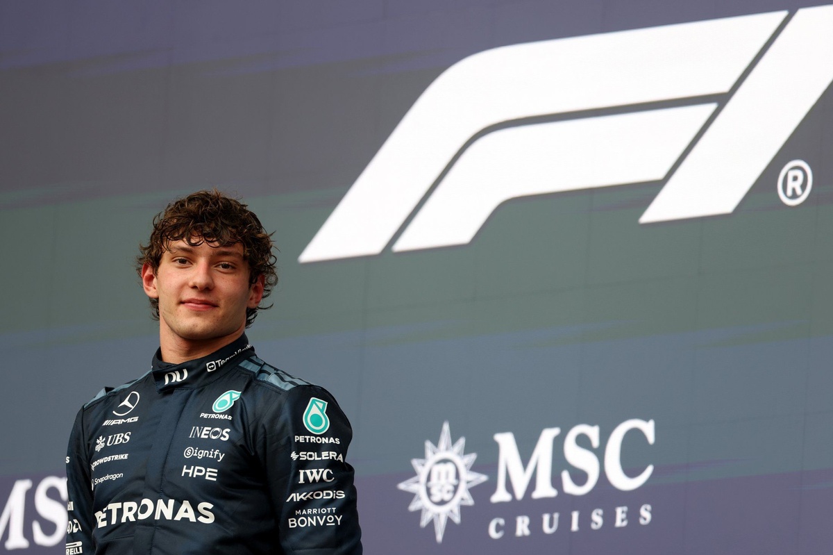 Antonelli tuvojas F1 čempiona titula iegūšanai Meksikā