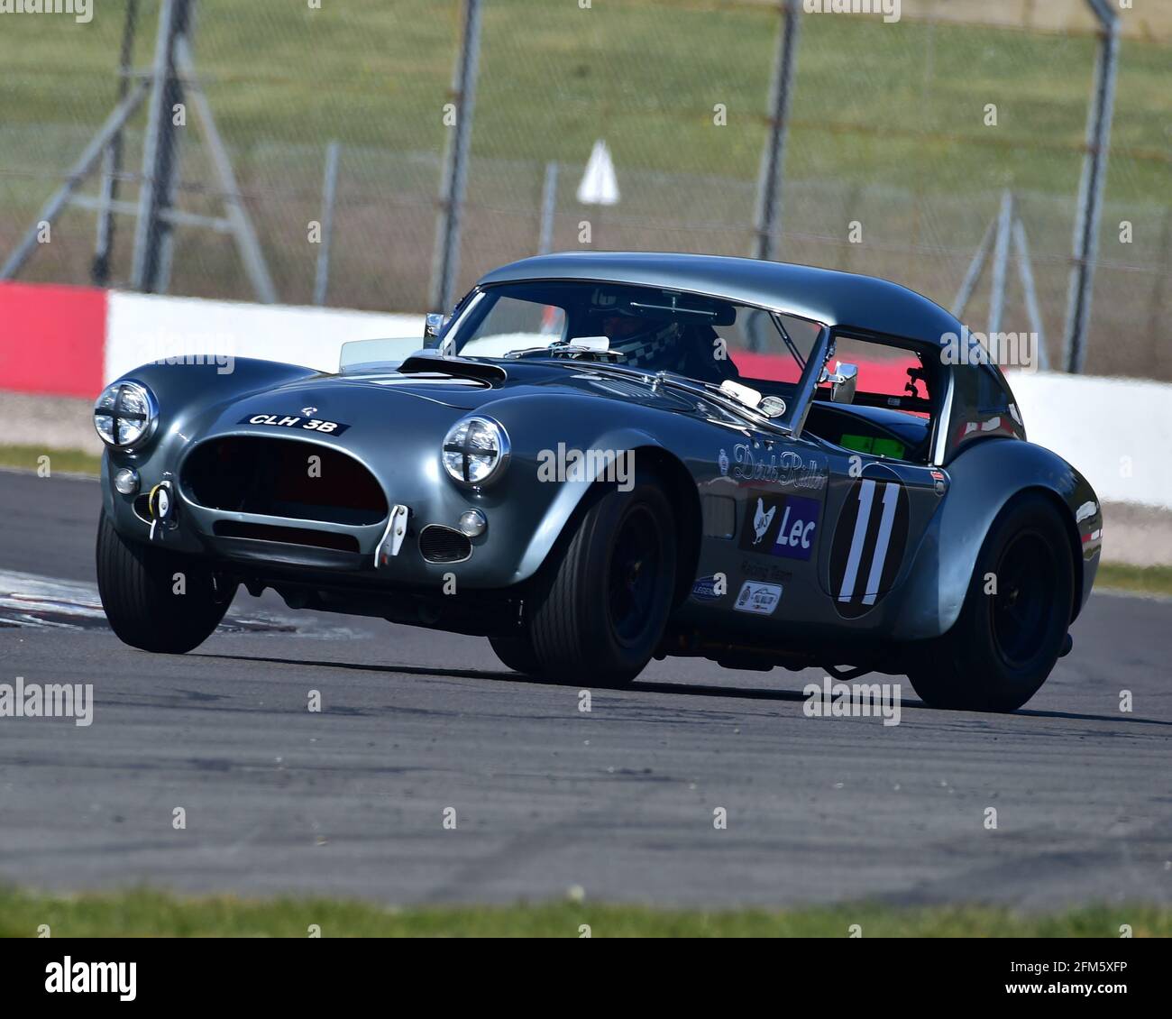 Cobra pārspēj konkurentus Silverstone Pall Mall Cup sacensībās