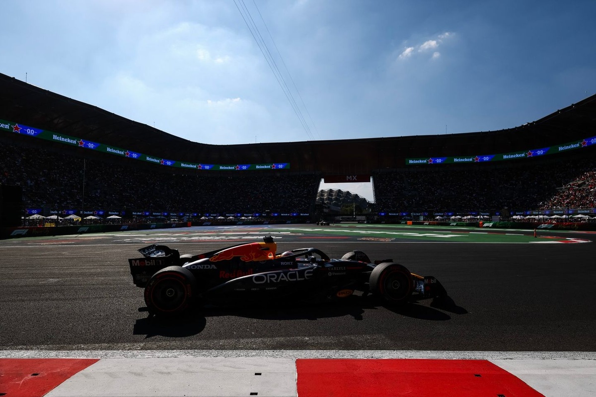 F1 komandu un ražotāju jaunie izaicinājumi Meksikā 2026. gadā