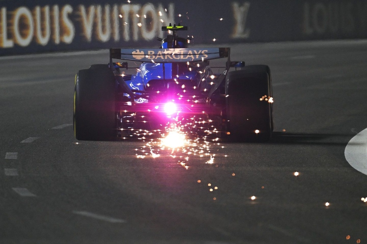 FIA atzīst cilvēku kļūdu, kas radījusi problēmas Singapūras sprinta kvalifikācijā