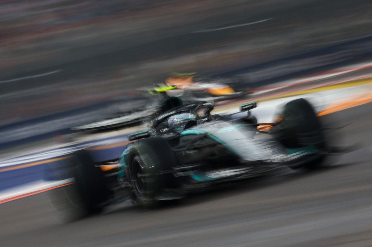 Mercedes skaidro, kāpēc jauninājums padarījis F1 auto grūtāku vadīt