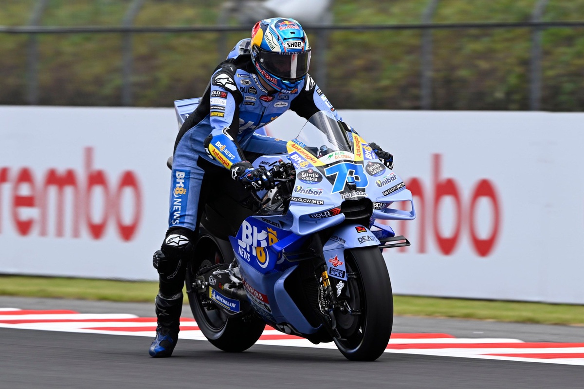MotoGP Japānas GP: Aleks Markezs dominē pirmajā treniņā Motegi trasē