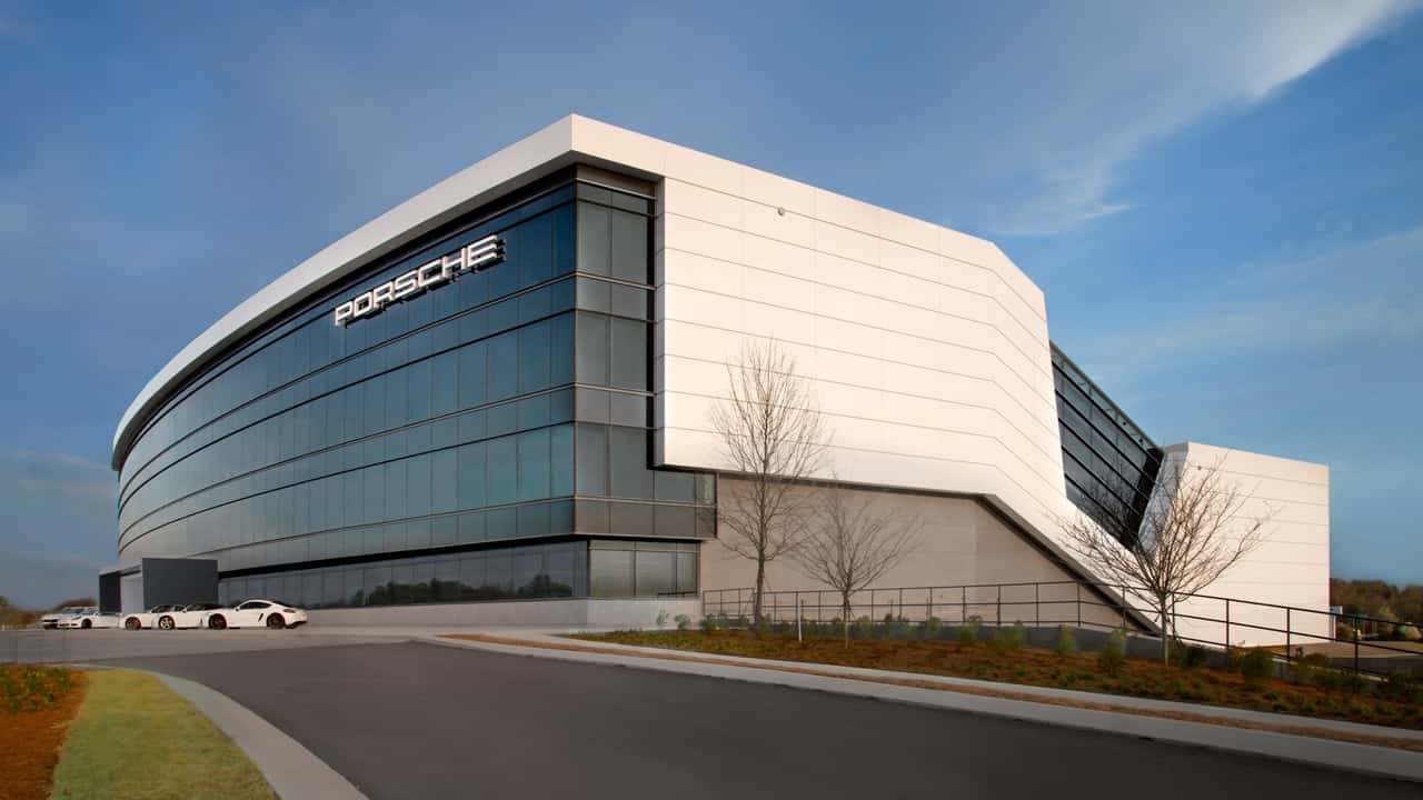 Porsche ASV centrā ir mājvieta Marvel Avengers varoņiem