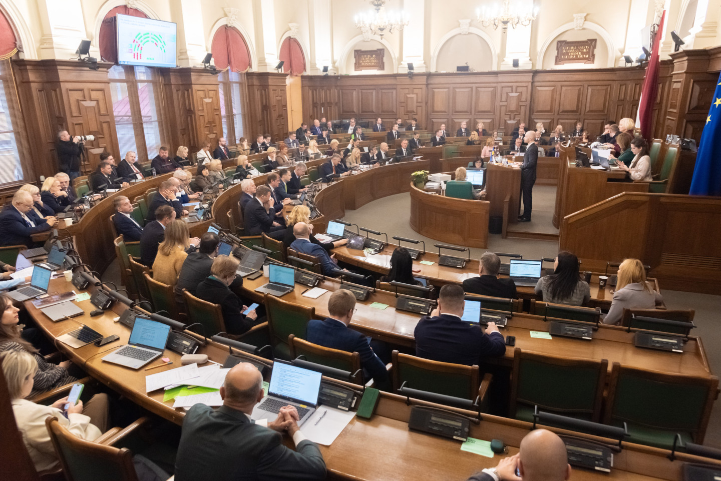 Saeima pieņem svarīgus likumu grozījumus un Valkas dome sāk stabilizācijas procesu